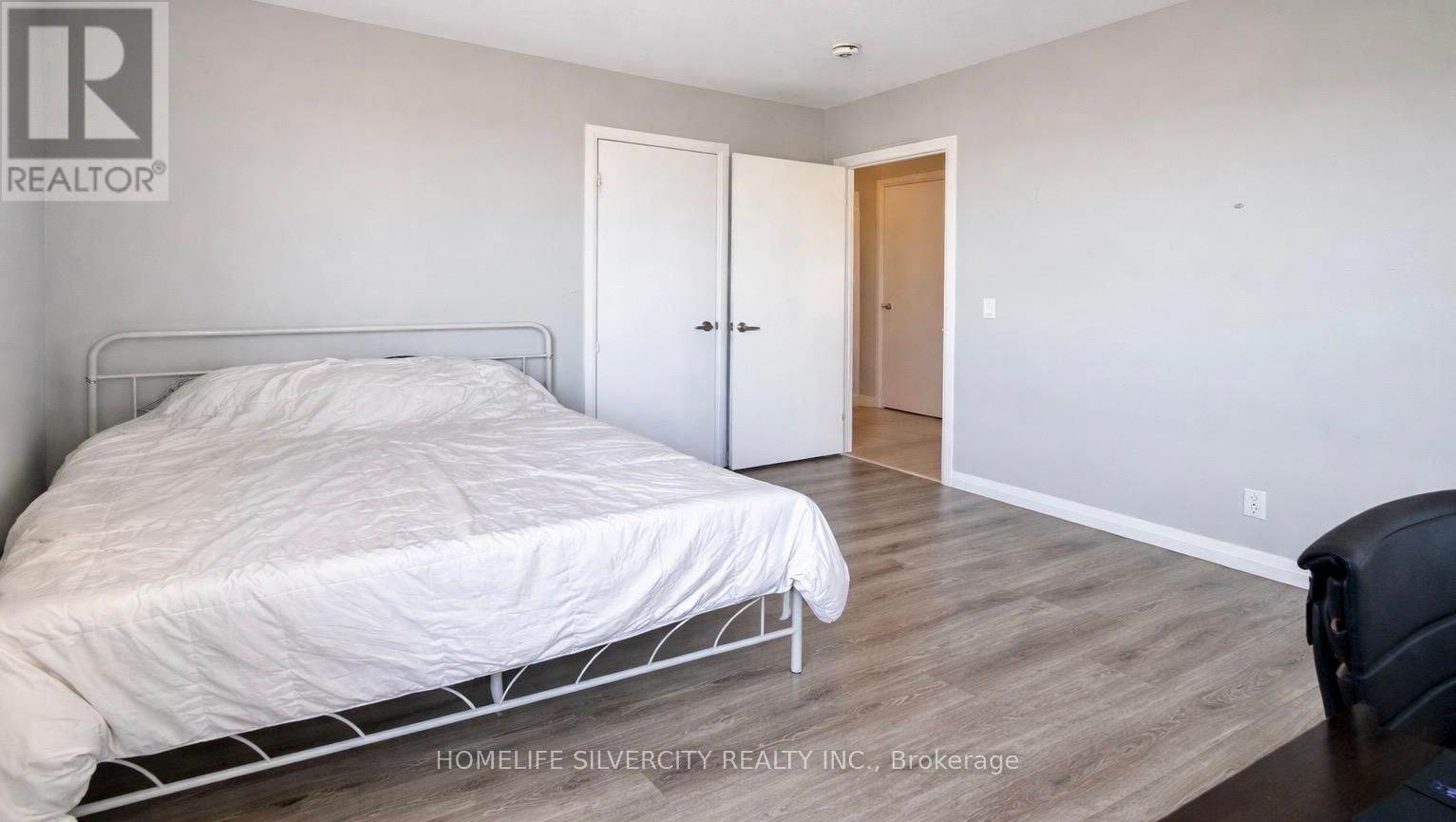 1003 - 104 GARMENT STREET Image 23