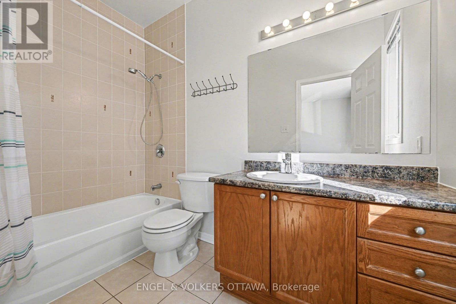 352 WEST RIDGE DRIVE Image 20