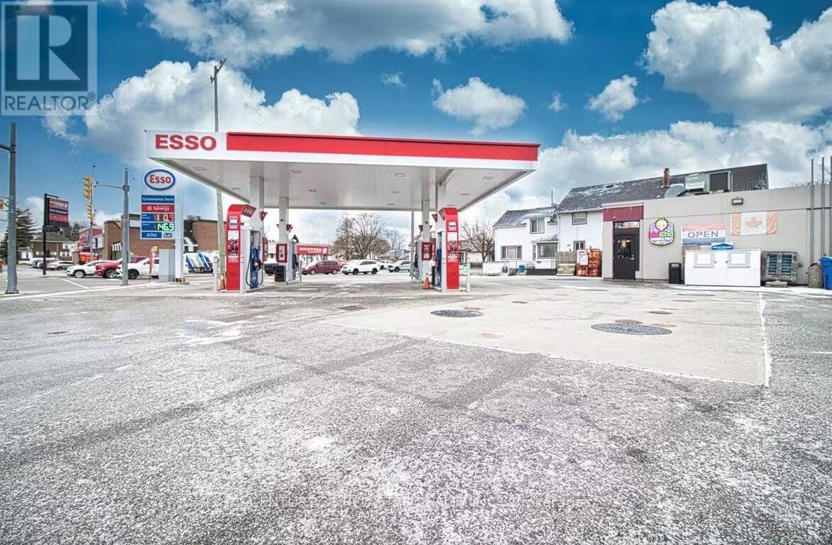 410 QUEEN STREET Image 2