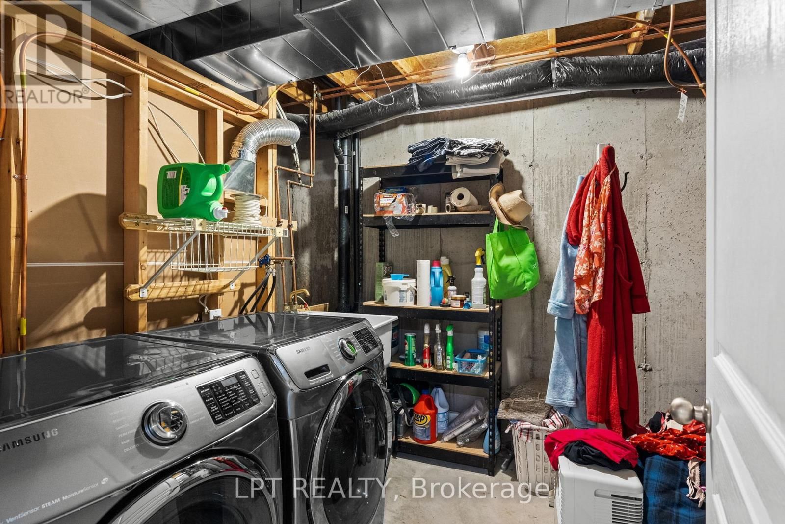 485 GREY SEAL CIRCLE Image 36