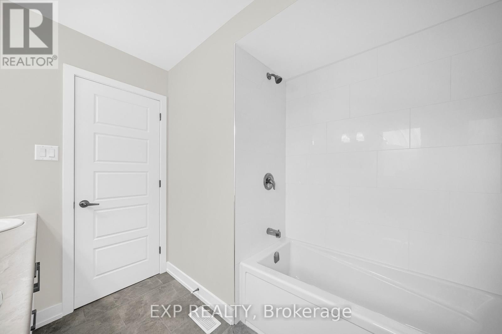 535 FILLY TERRACE Image 27