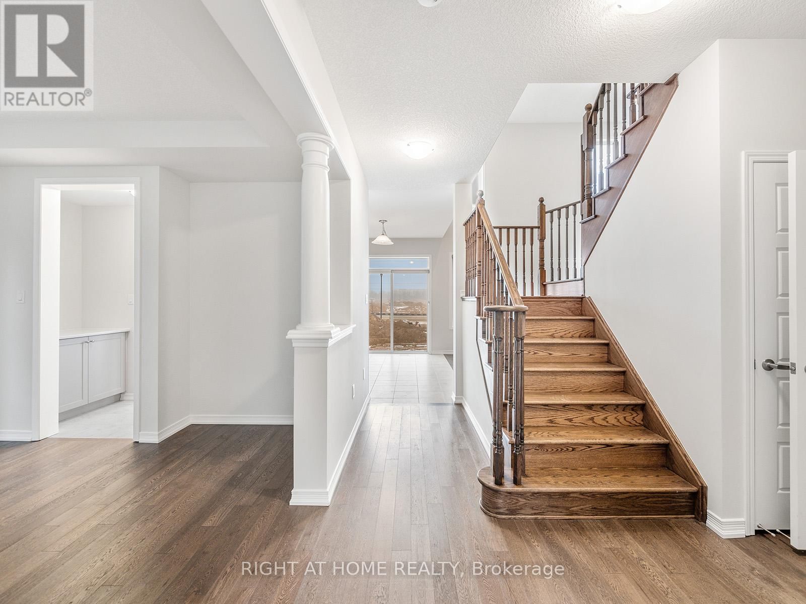 139 MUNRO CIRCLE Image 5