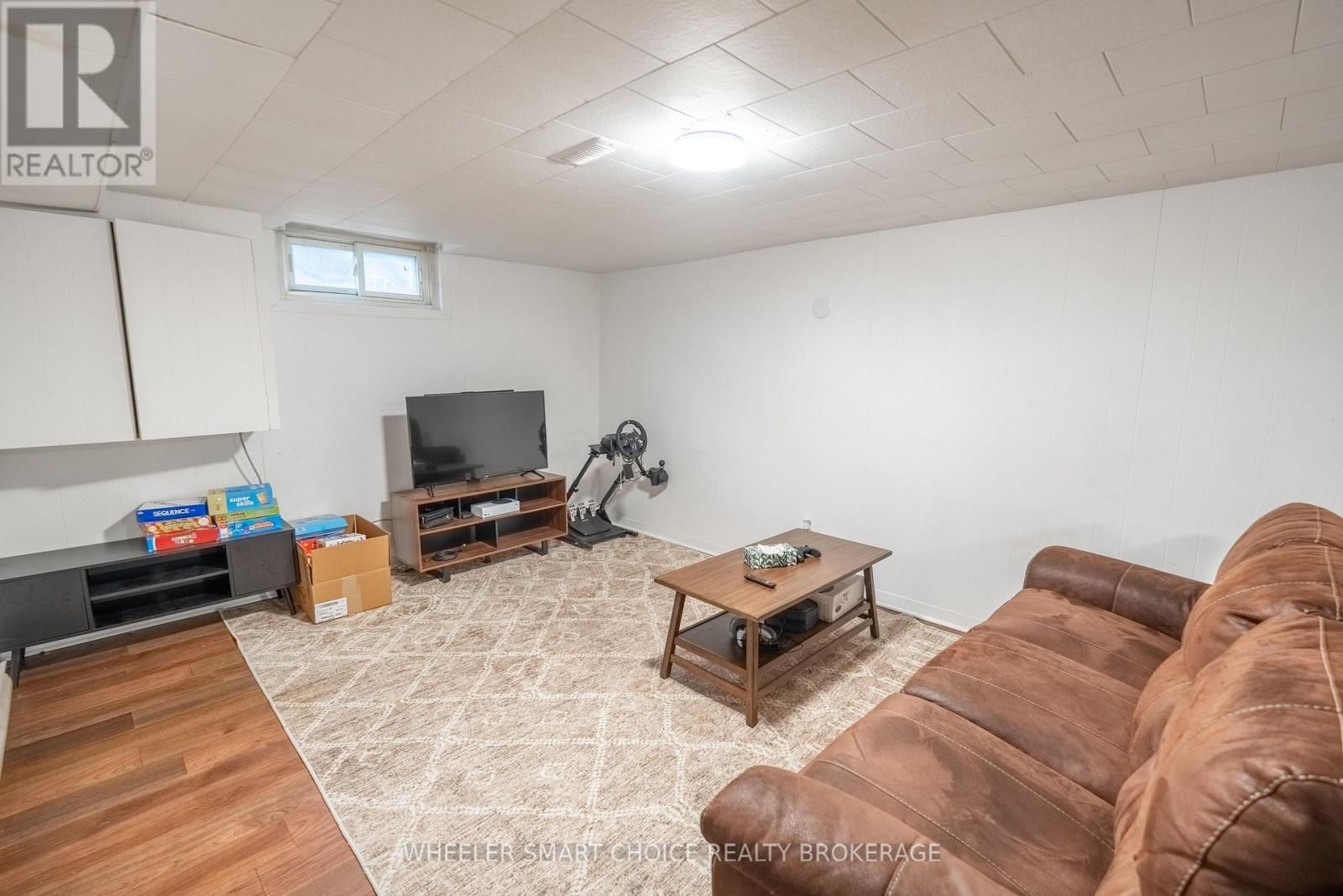 1242 CHURCHILL STREET Image 16