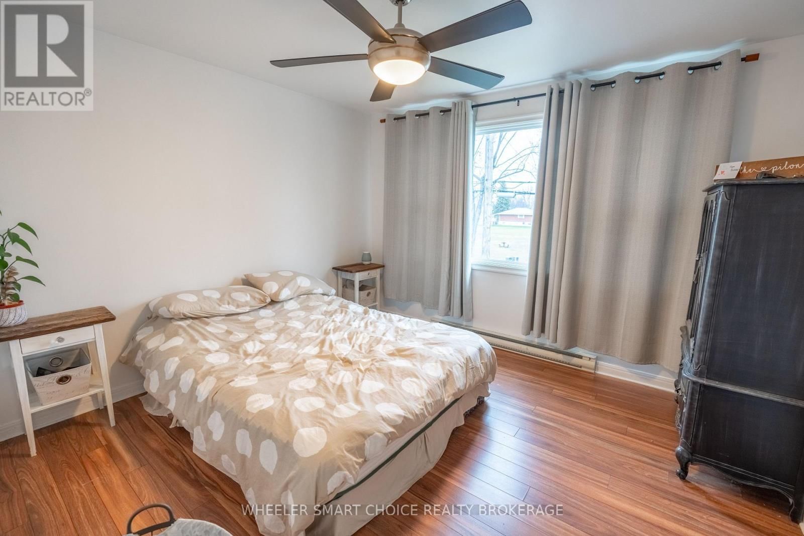 1242 CHURCHILL STREET Image 29