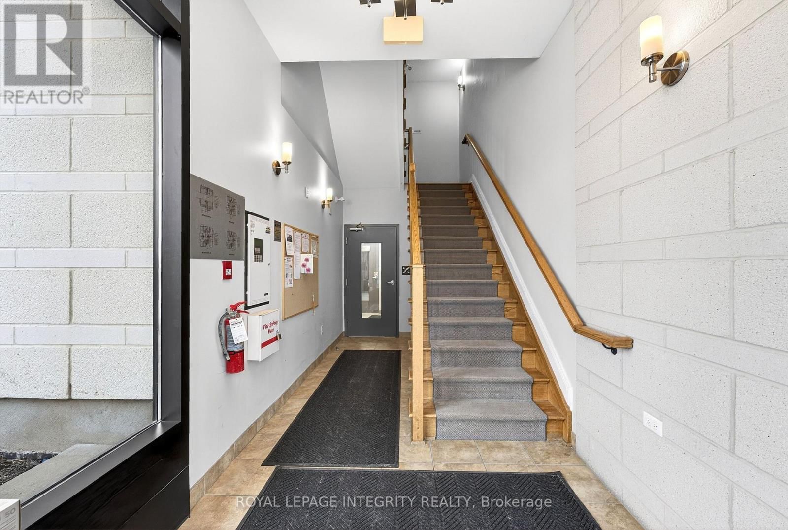 101 - 150 GUELPH PRIVATE Image 6