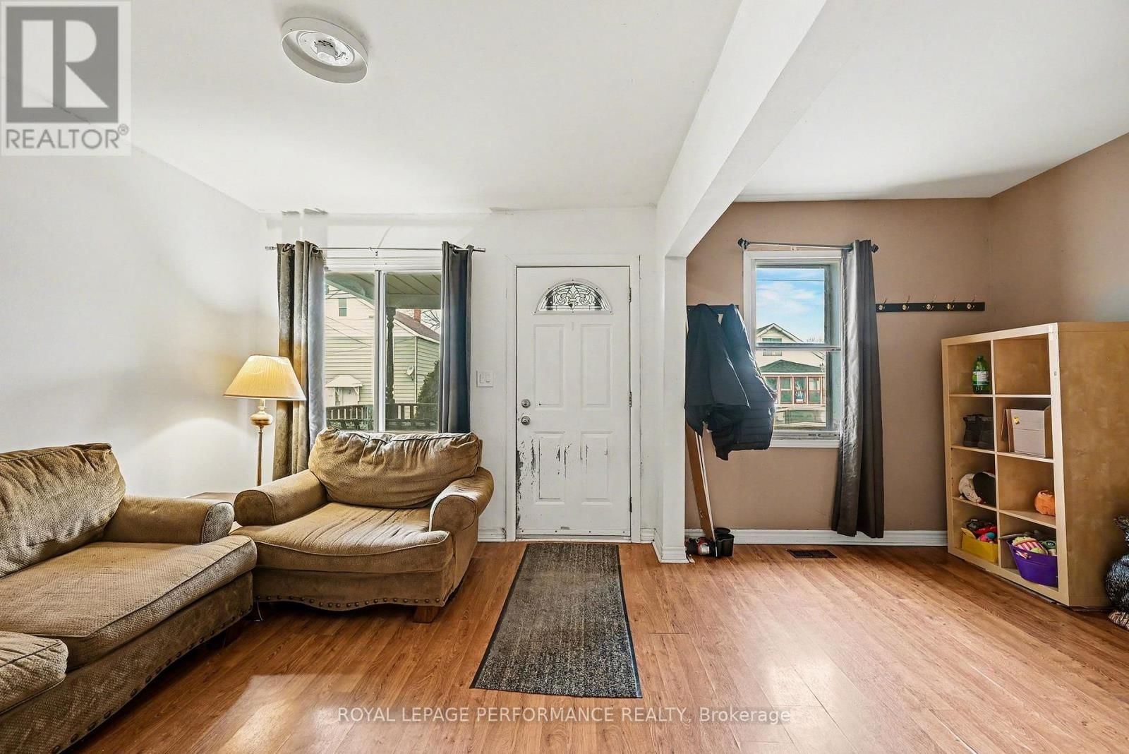 414 GILLESPIE AVENUE Image 14