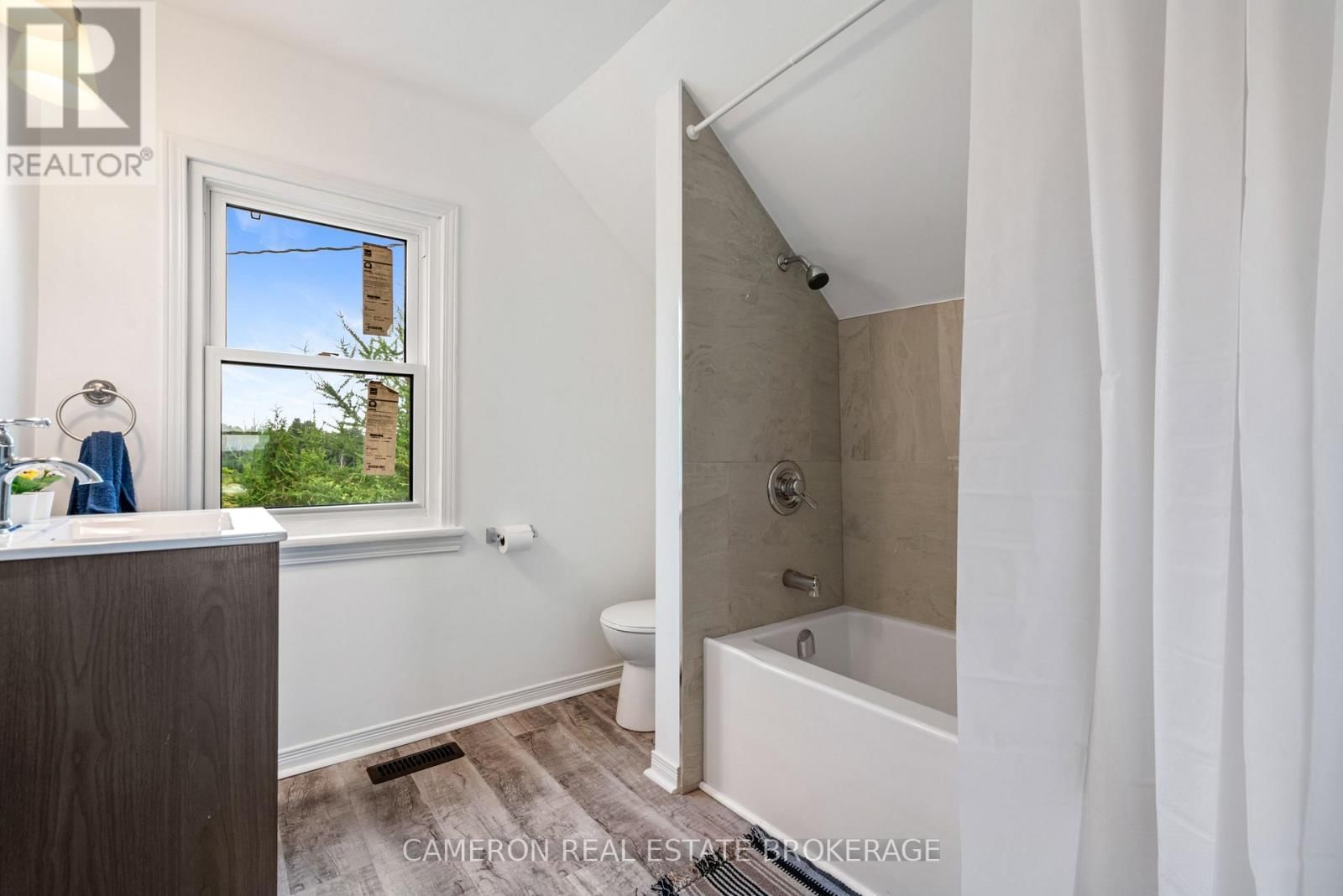 4141 HELMER ROAD Image 28