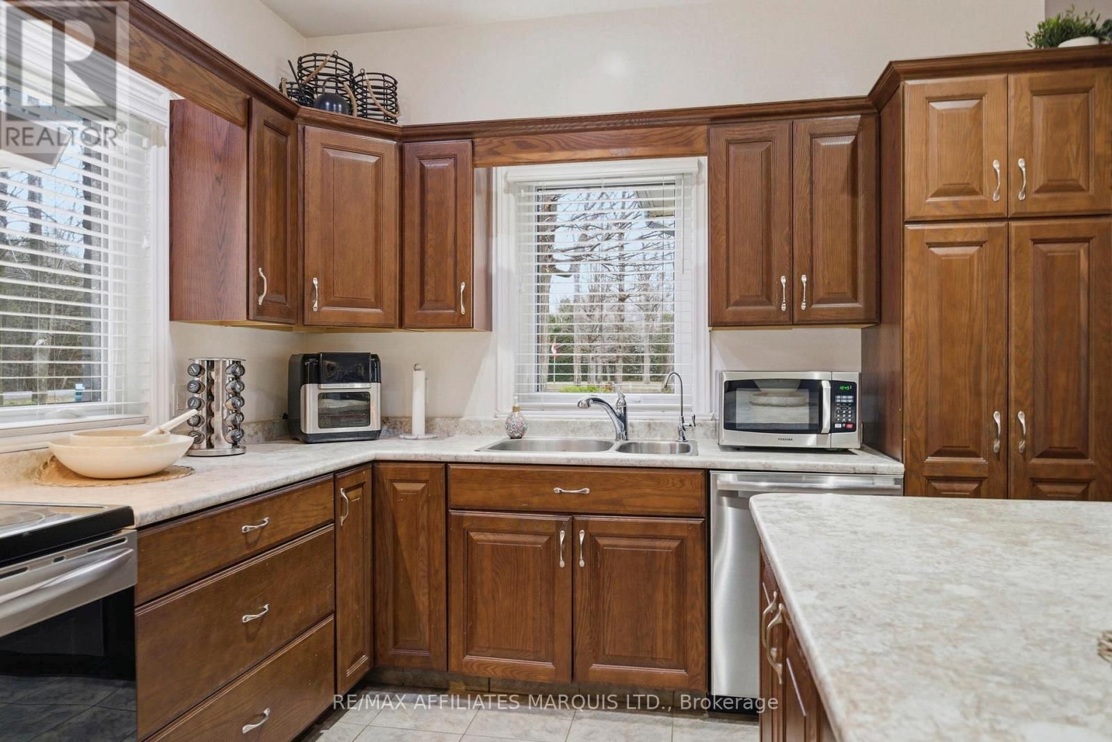 4822 DELANEY ROAD Image 11