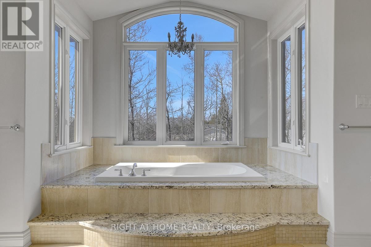 8660 FLEWELLYN ROAD Image 21