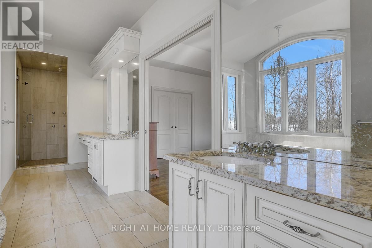 8660 FLEWELLYN ROAD Image 23