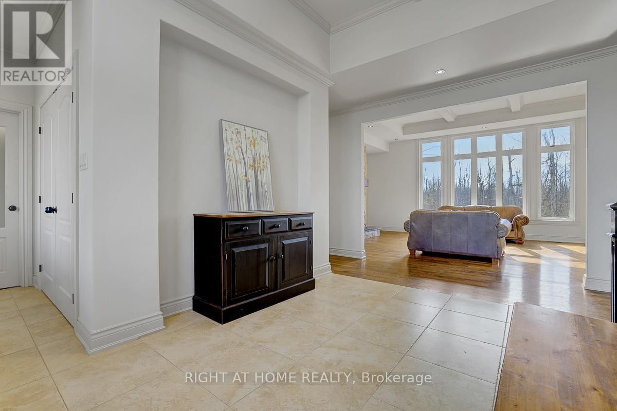 8660 FLEWELLYN ROAD Image 4