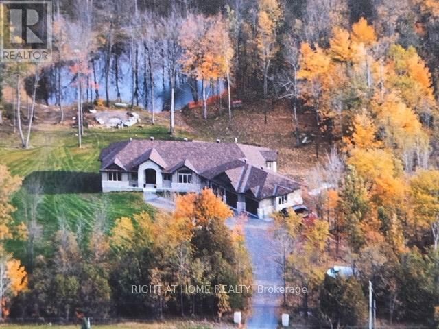 8660 FLEWELLYN ROAD Image 50