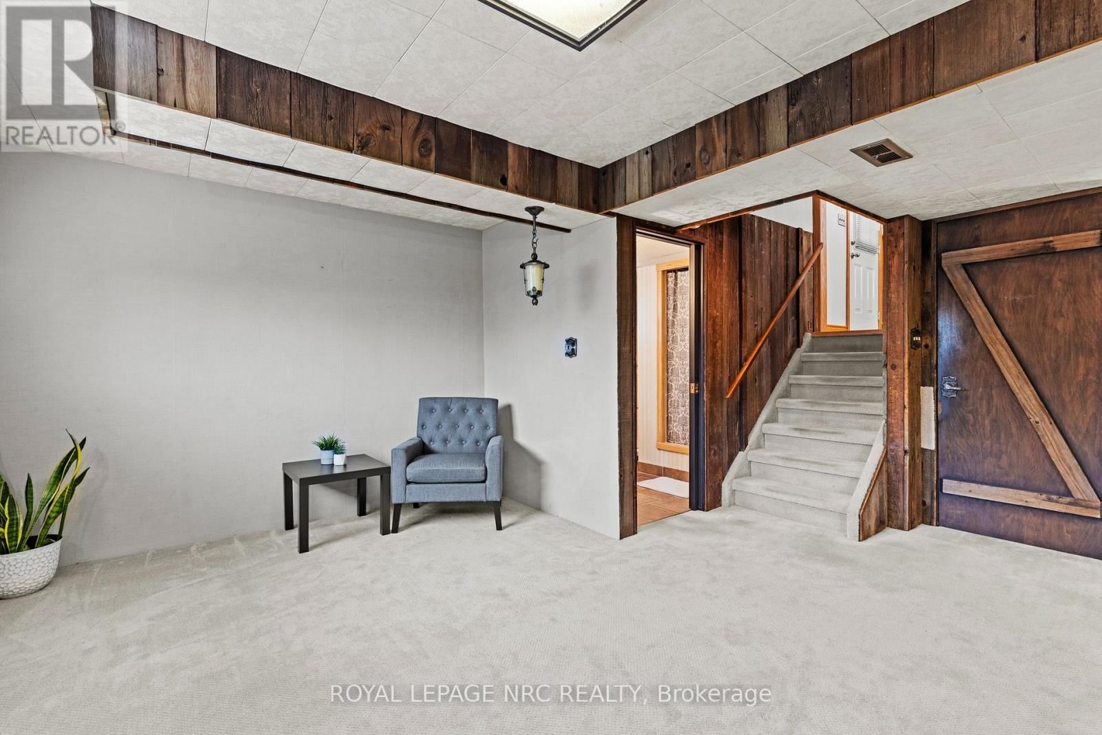 6722 MARGARET STREET Image 12