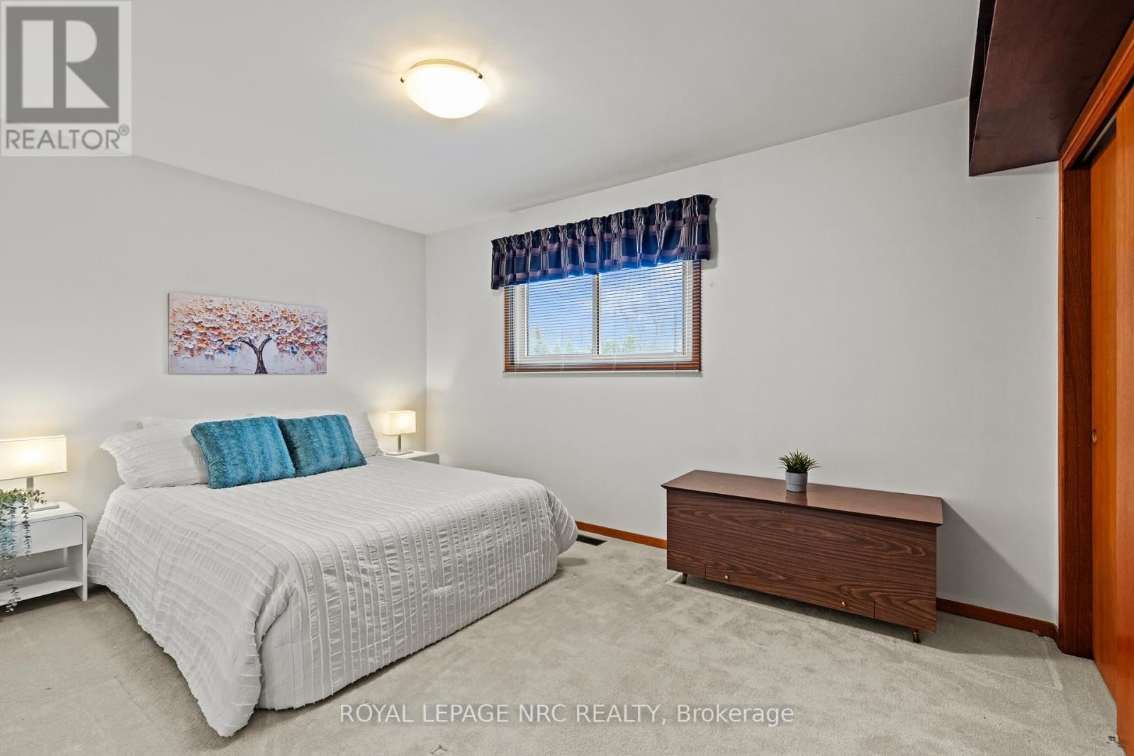 6722 MARGARET STREET Image 8