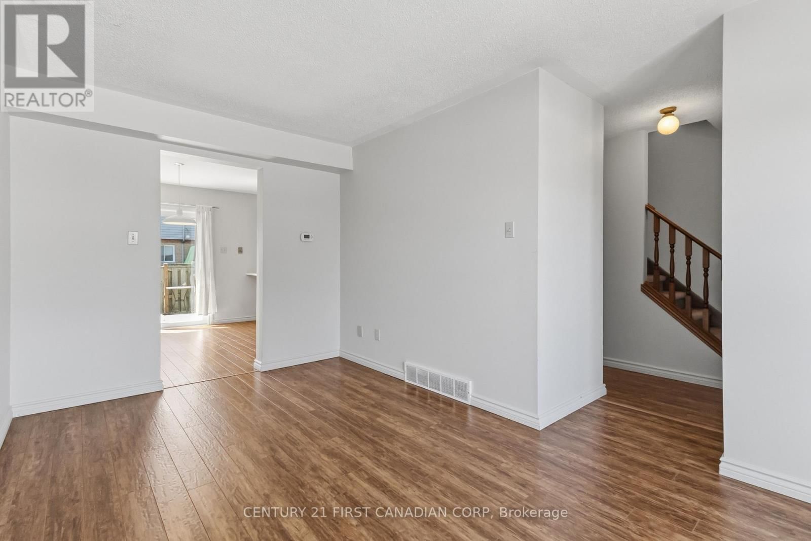 7 - 1920 MARCONI BOULEVARD Image 17