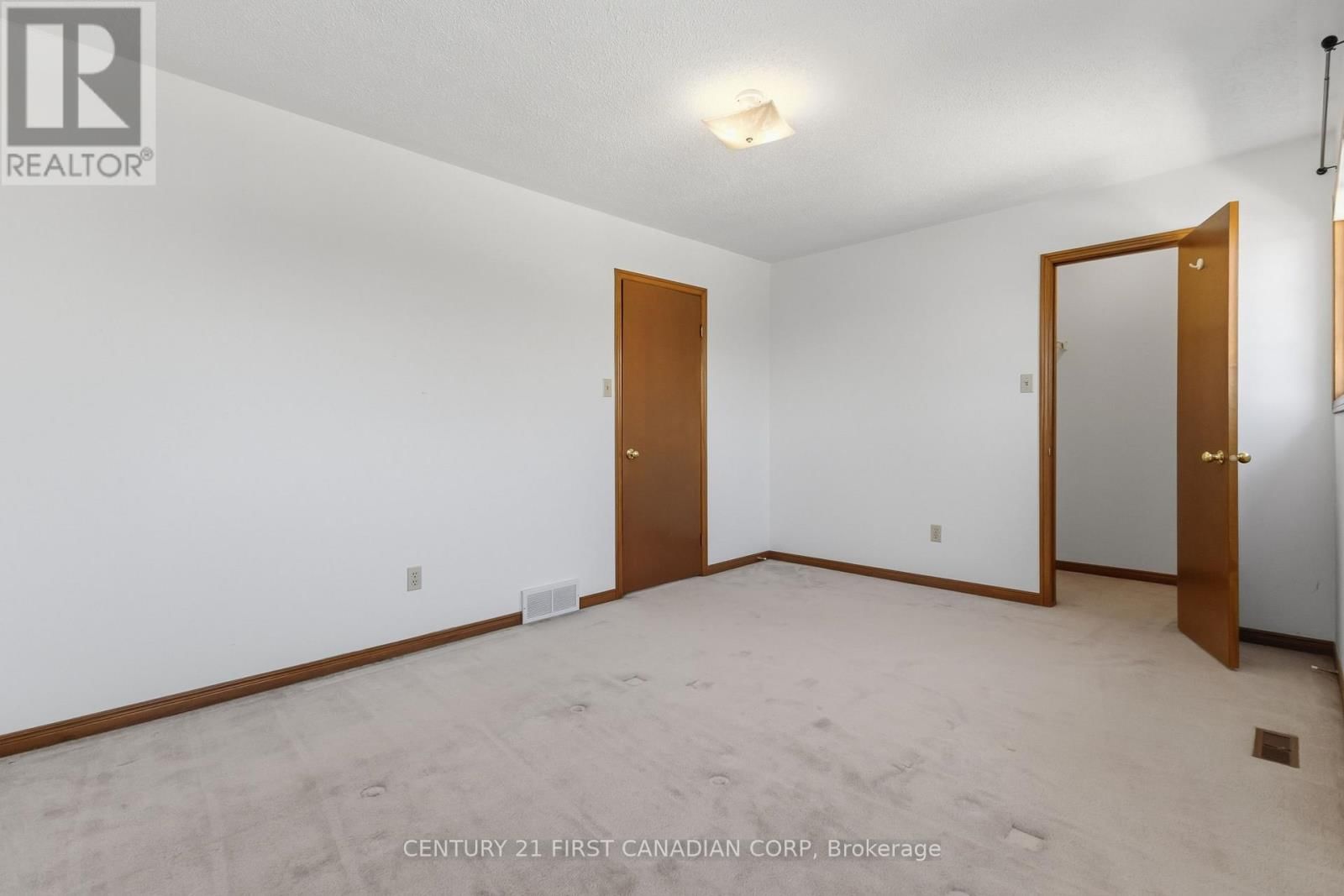 7 - 1920 MARCONI BOULEVARD Image 27