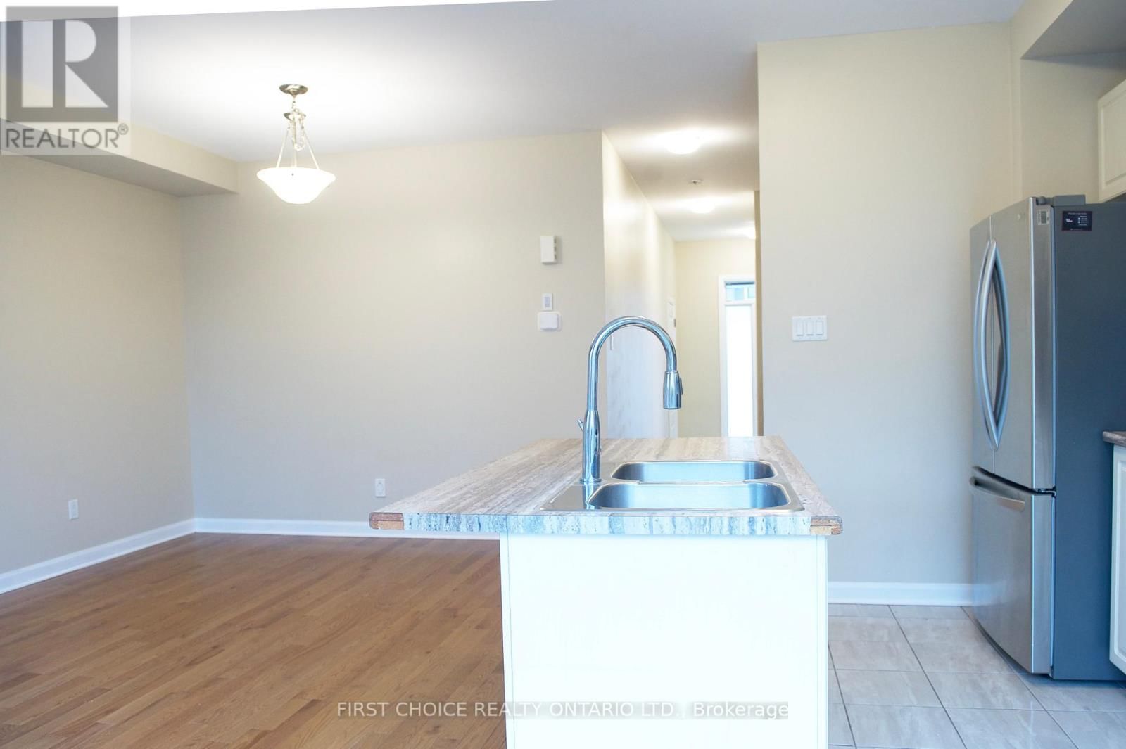 222 GEYSER PLACE Image 15