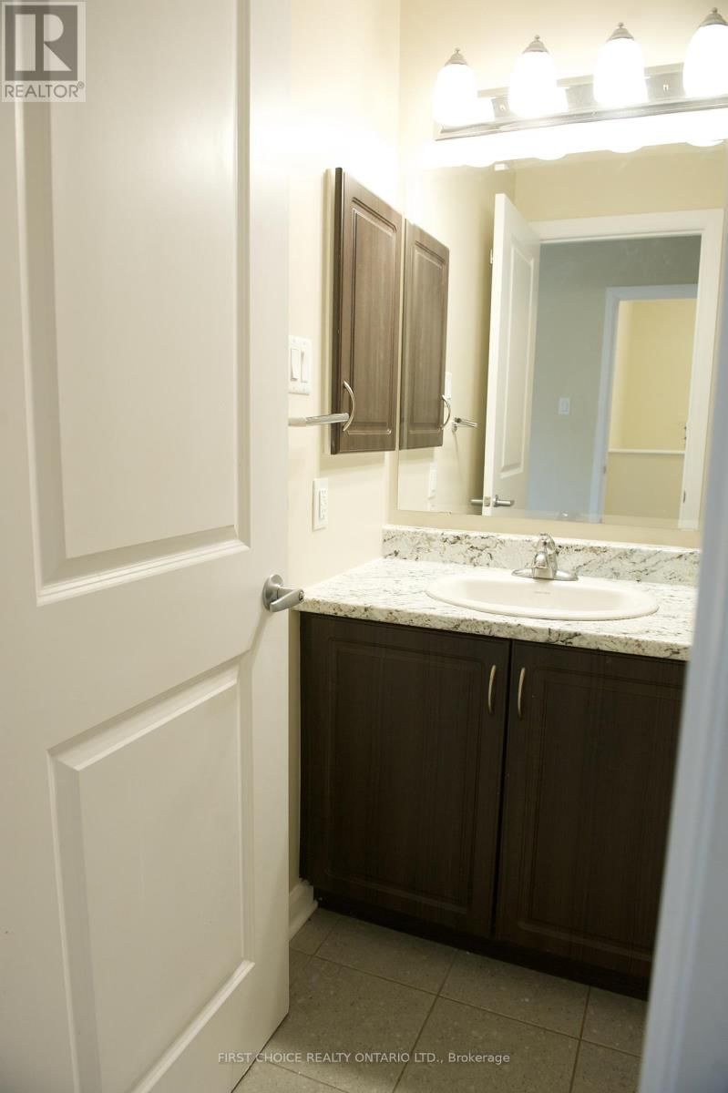 222 GEYSER PLACE Image 24