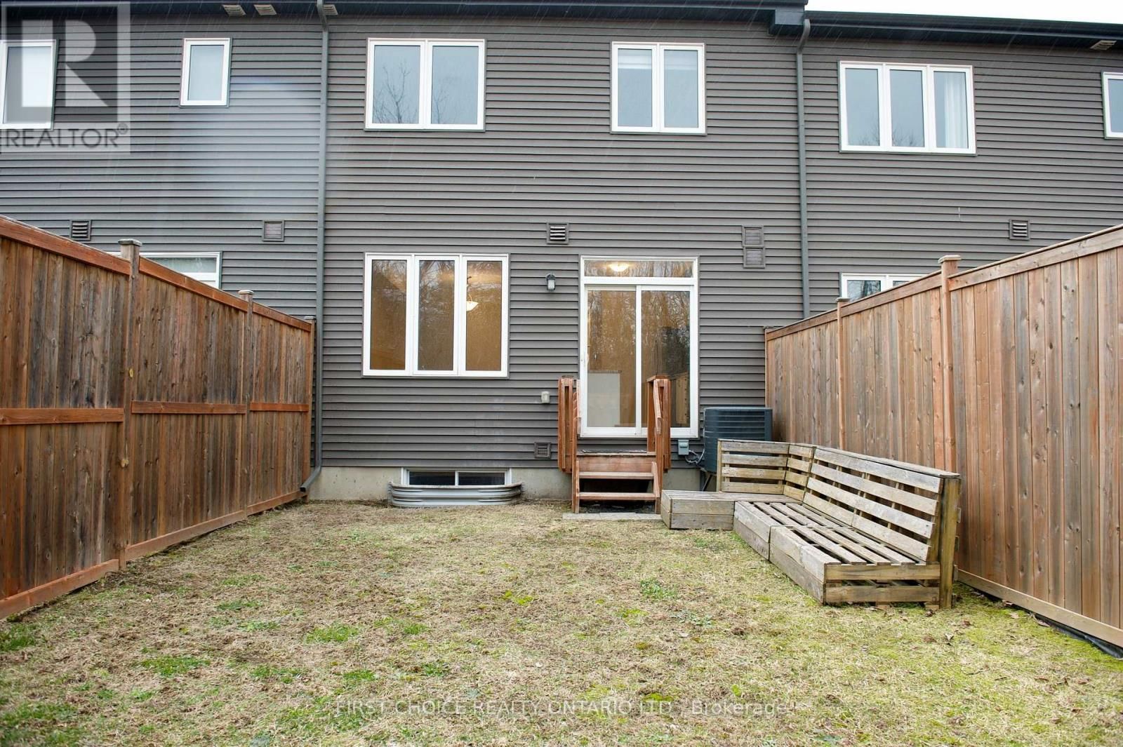 222 GEYSER PLACE Image 35