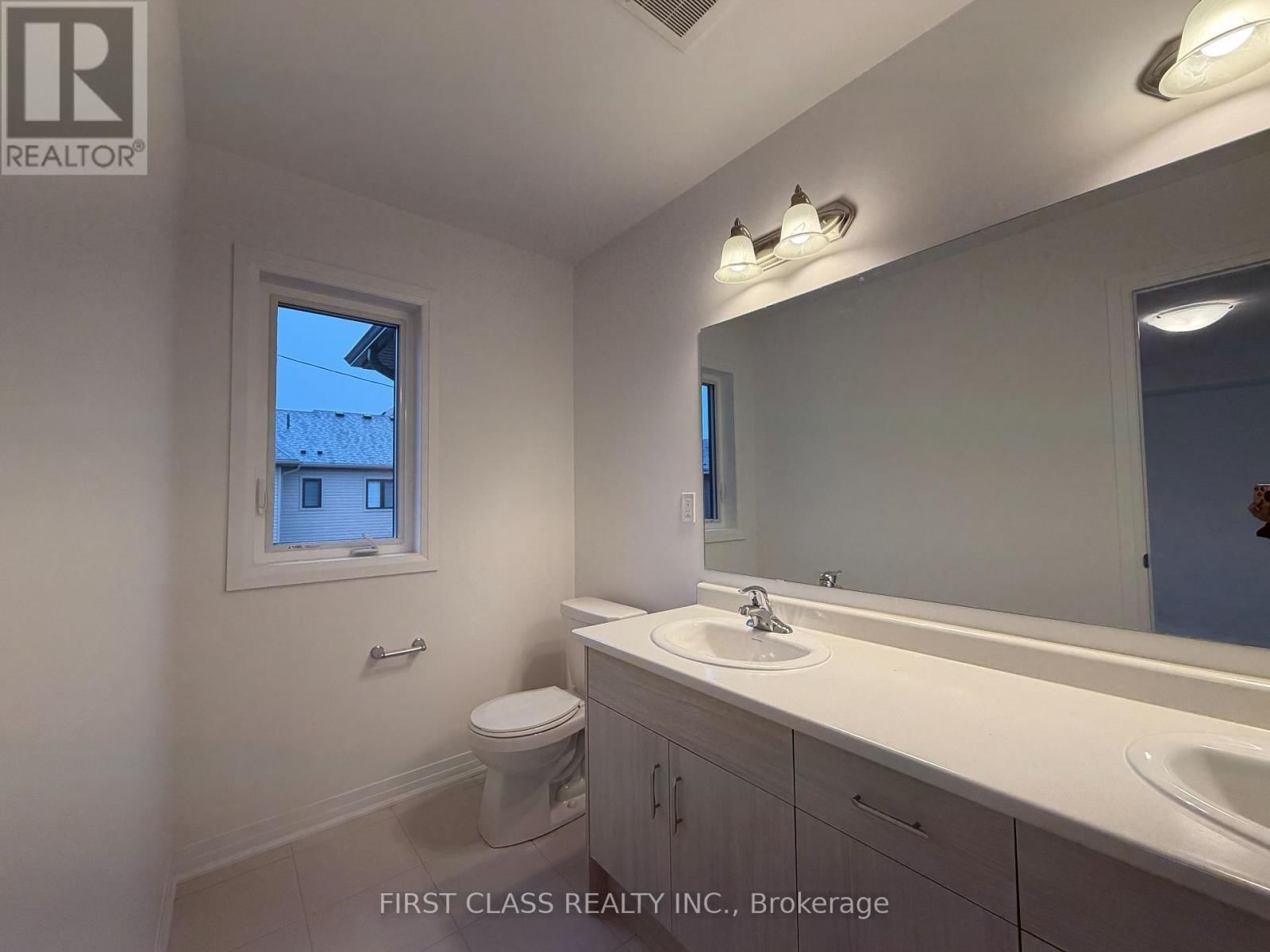 113 MANUEL STREET Image 19