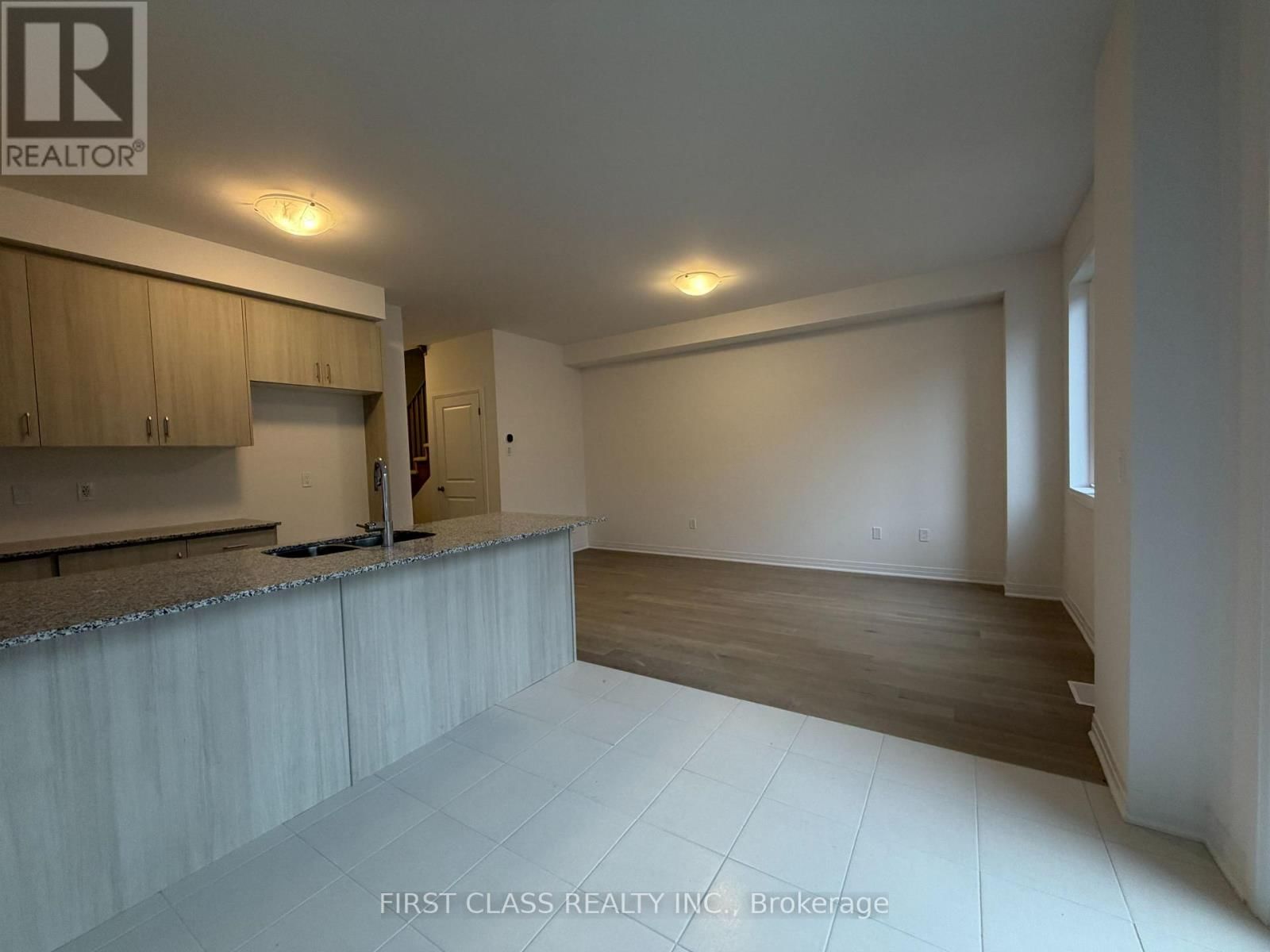 113 MANUEL STREET Image 9