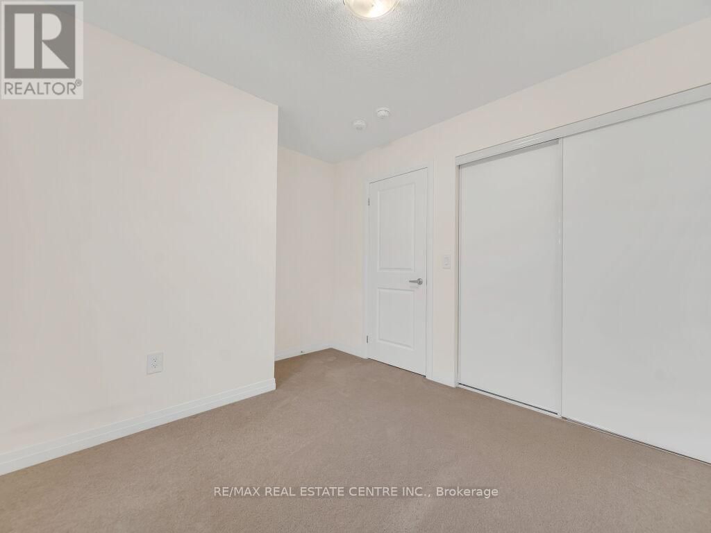 312 BISMARK DRIVE Image 33