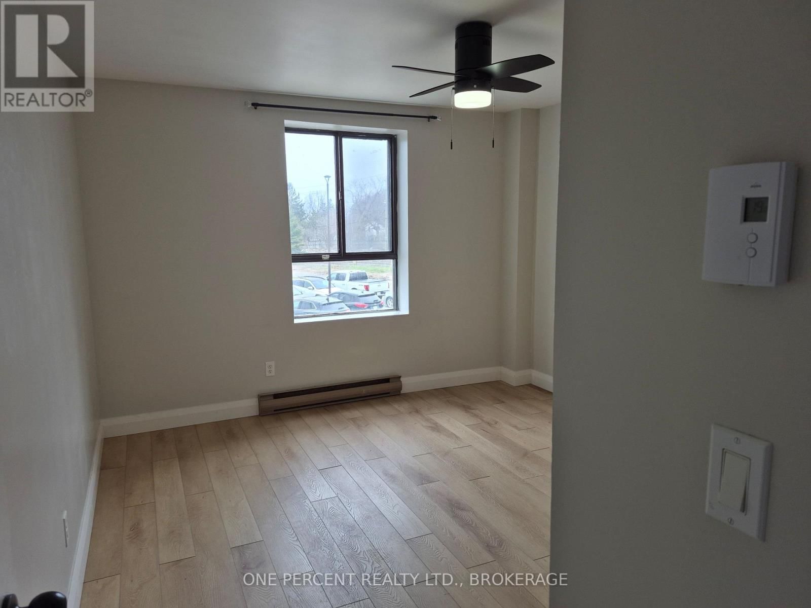 204 - 17 ELDON HALL PLACE Image 36