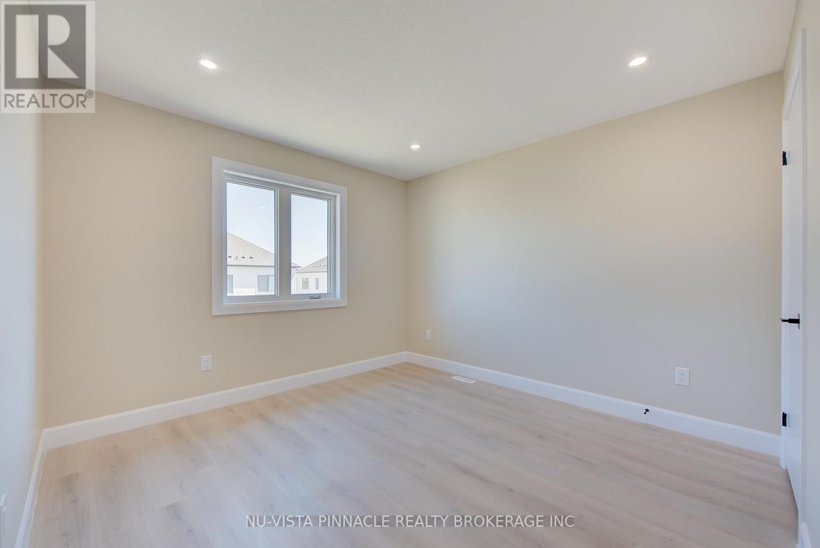 4268 LIBERTY CROSS Image 39