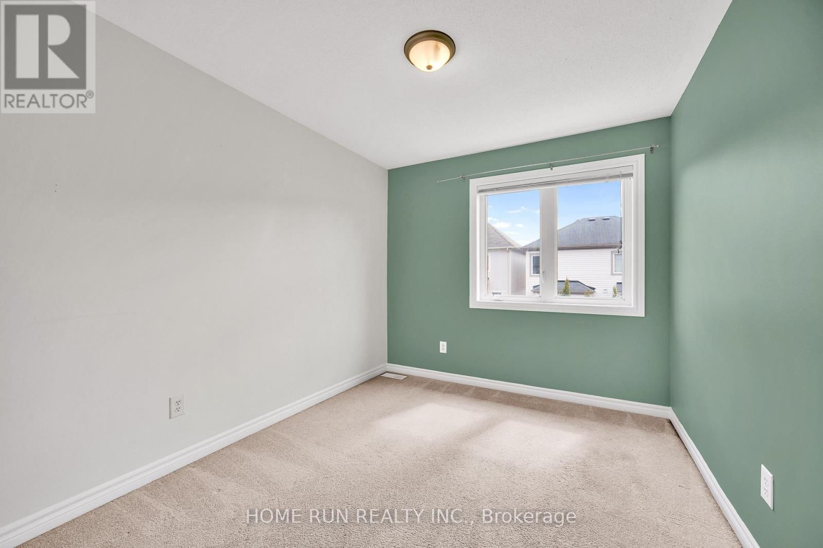 284 PAR-LA-VILLE CIRCLE Image 20