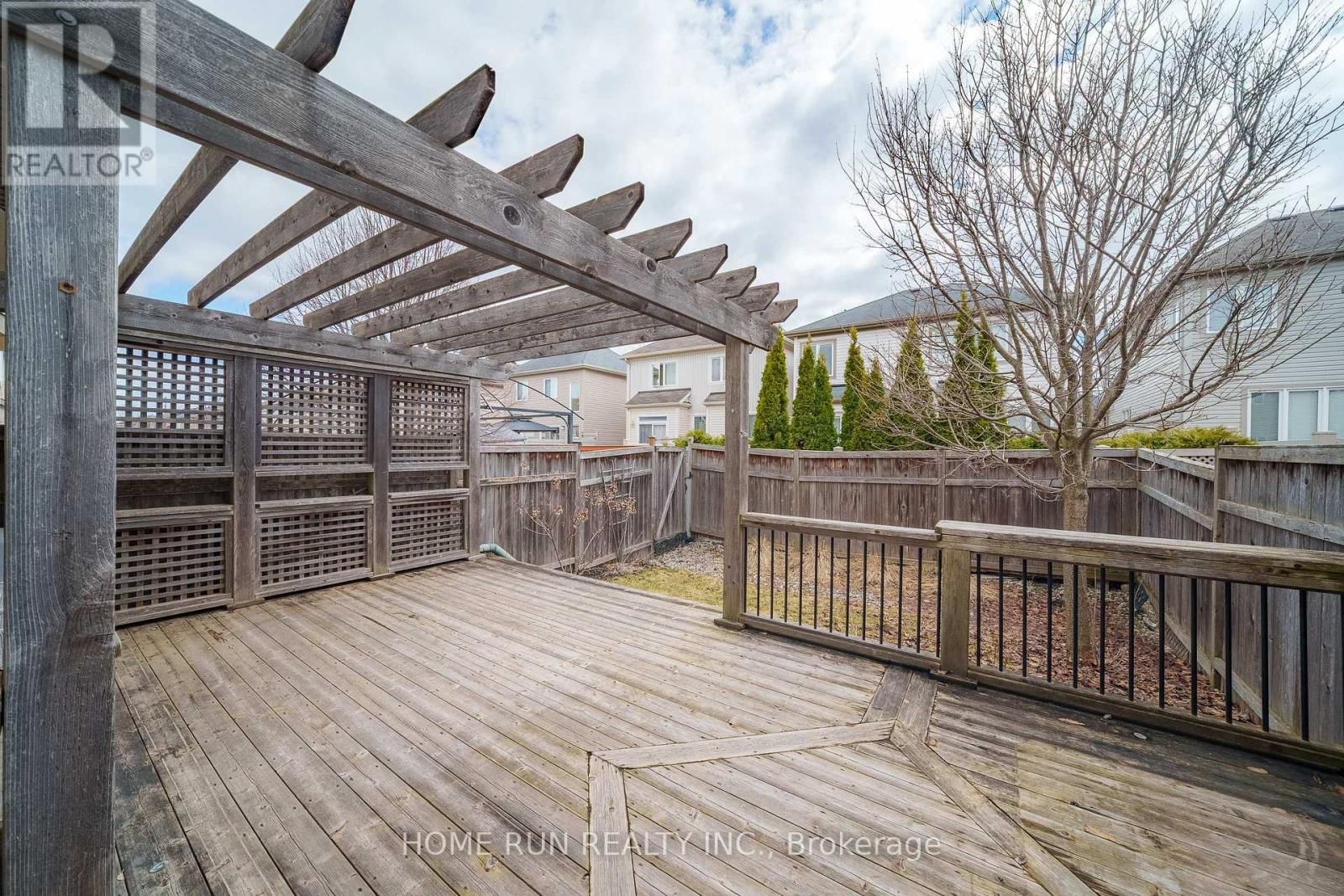 284 PAR-LA-VILLE CIRCLE Image 38