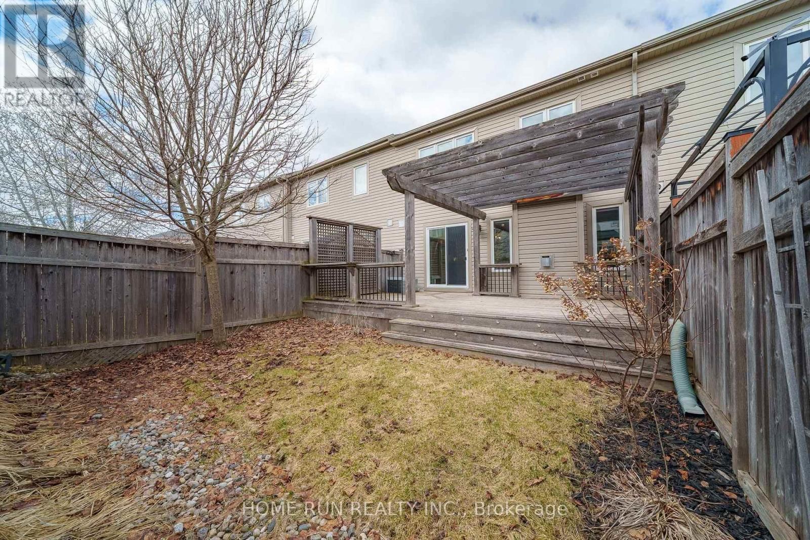 284 PAR-LA-VILLE CIRCLE Image 39