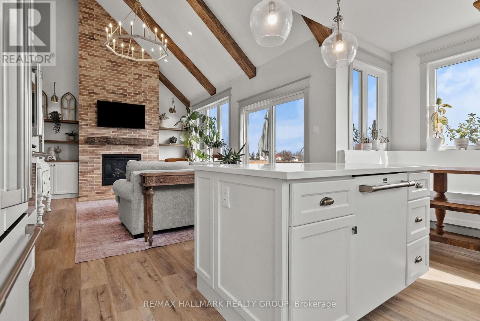 71 CAYER STREET Image 14