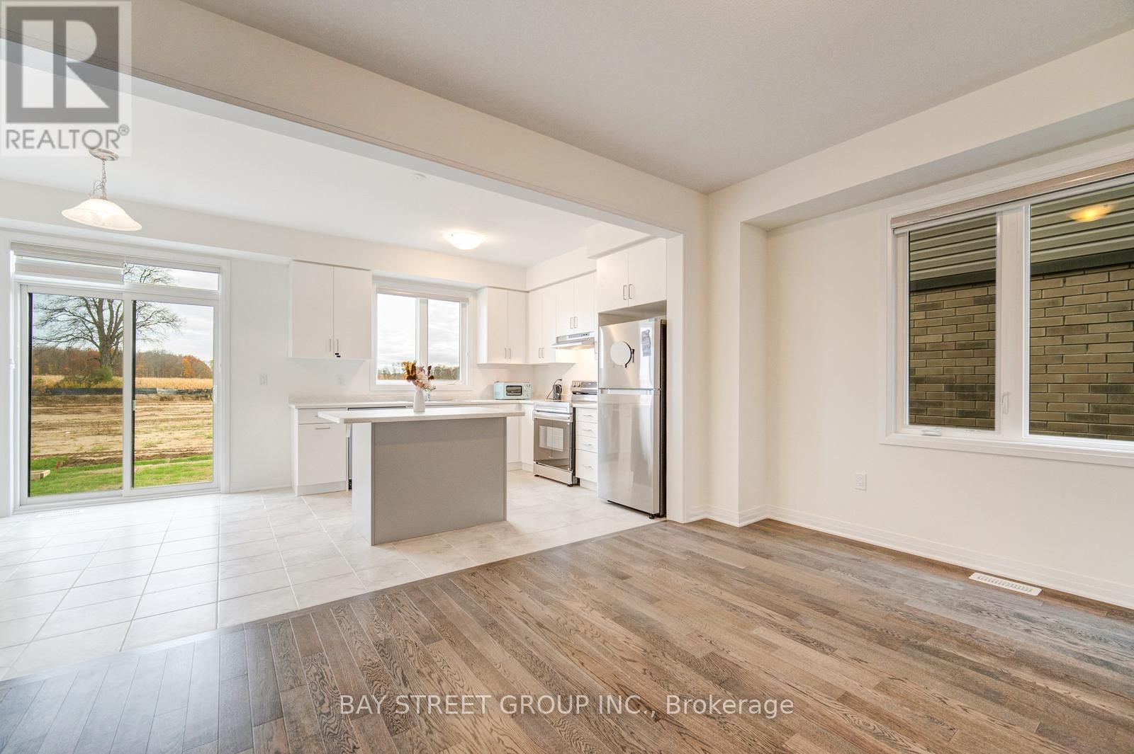 149 WILMOT ROAD Image 9