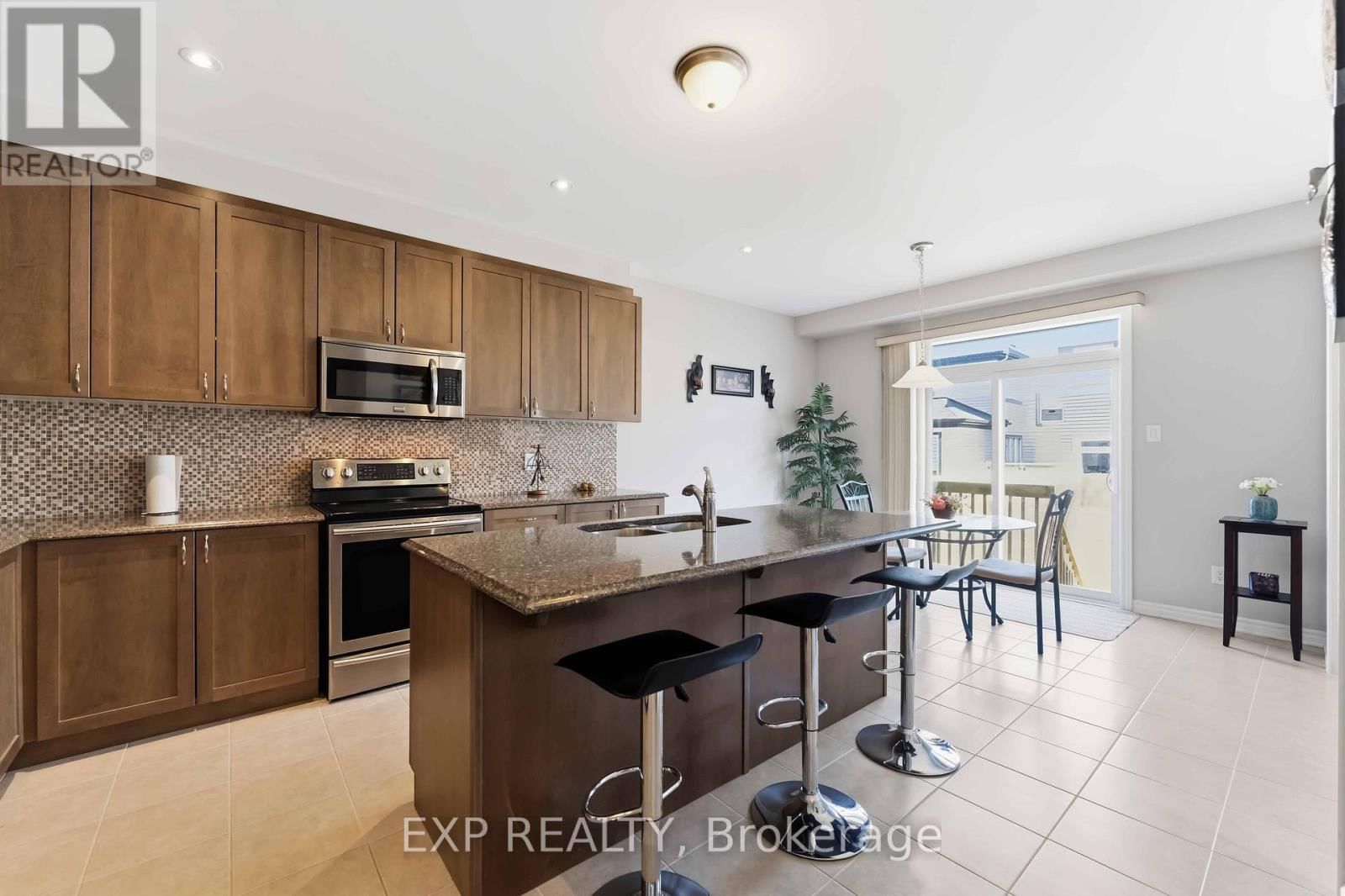 220 WILLOWDUSK STREET Image 16