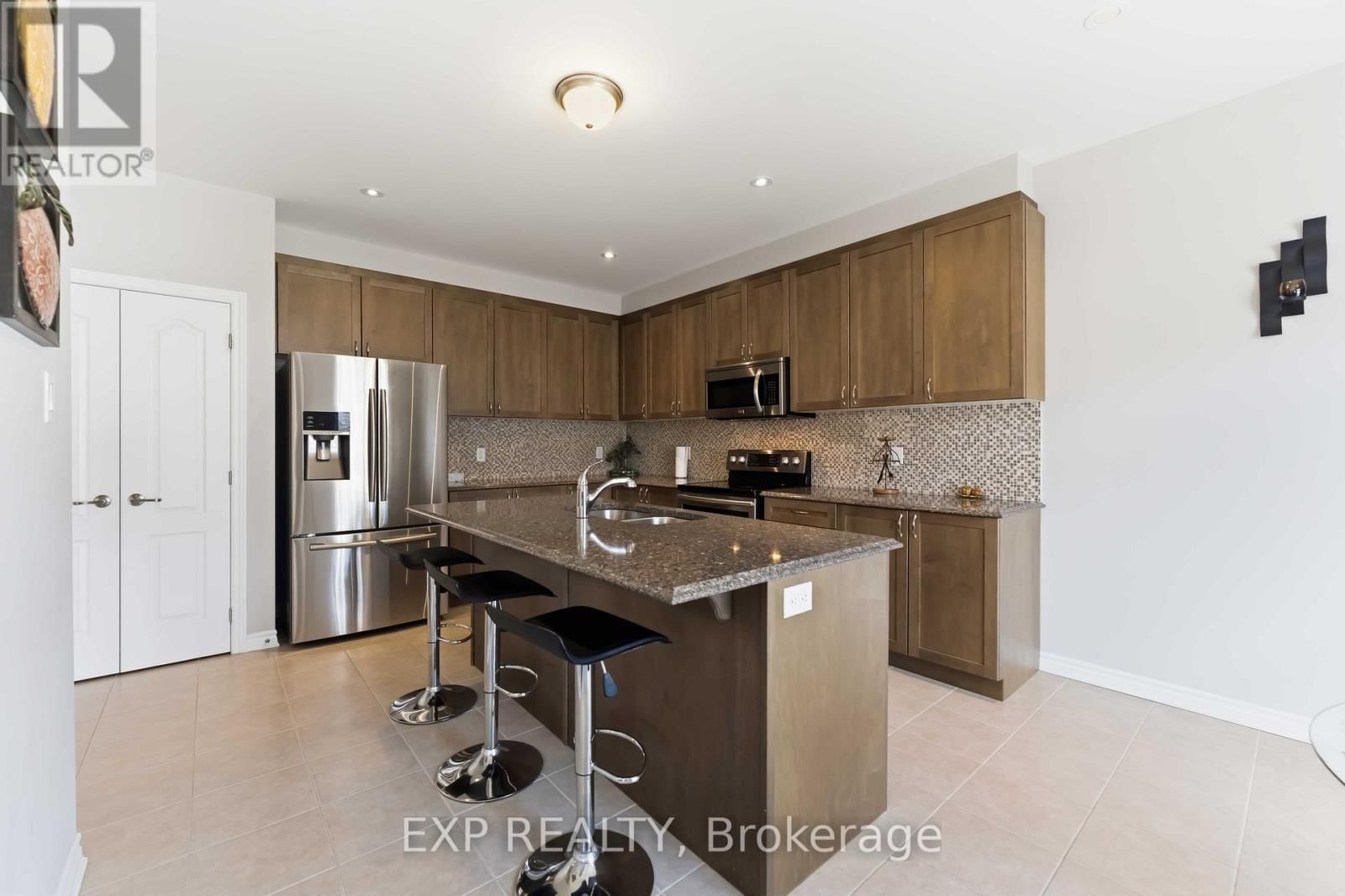 220 WILLOWDUSK STREET Image 17