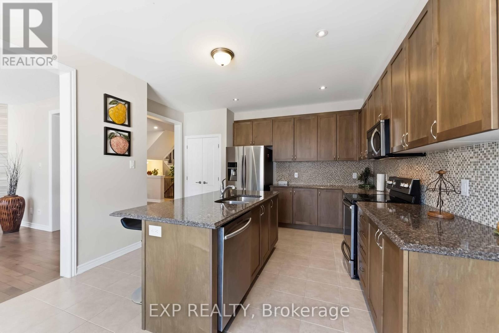 220 WILLOWDUSK STREET Image 20