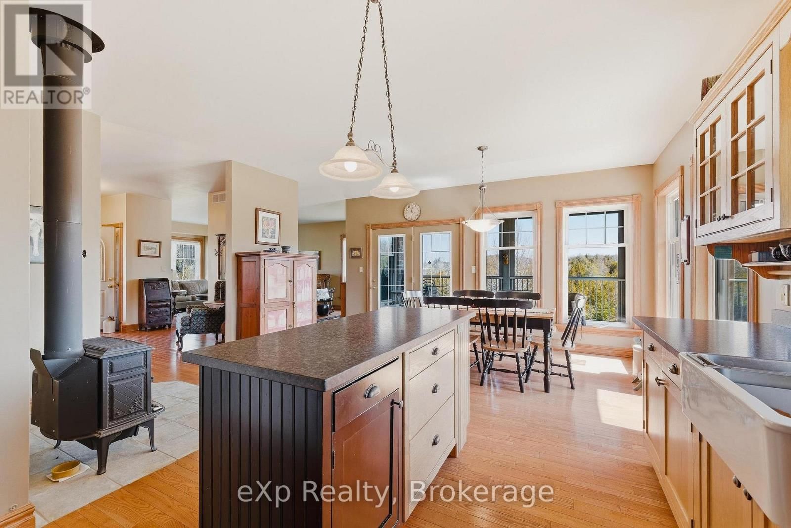 243392 SOUTHGATE 24 ROAD Image 12