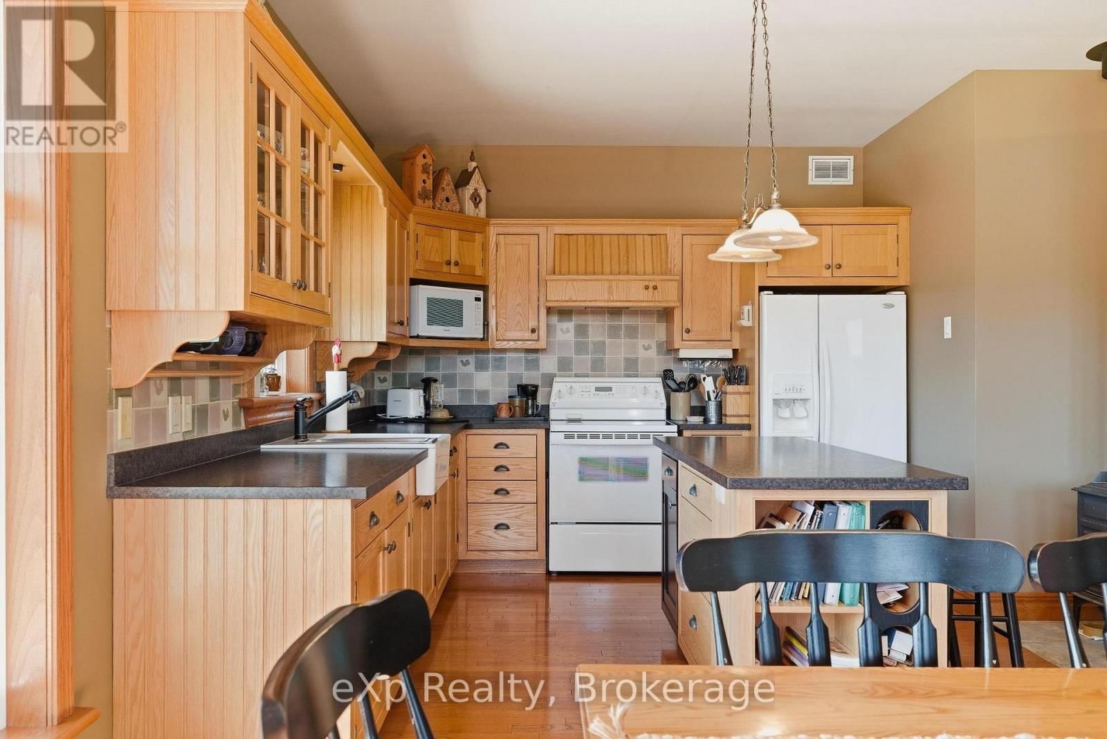 243392 SOUTHGATE 24 ROAD Image 7