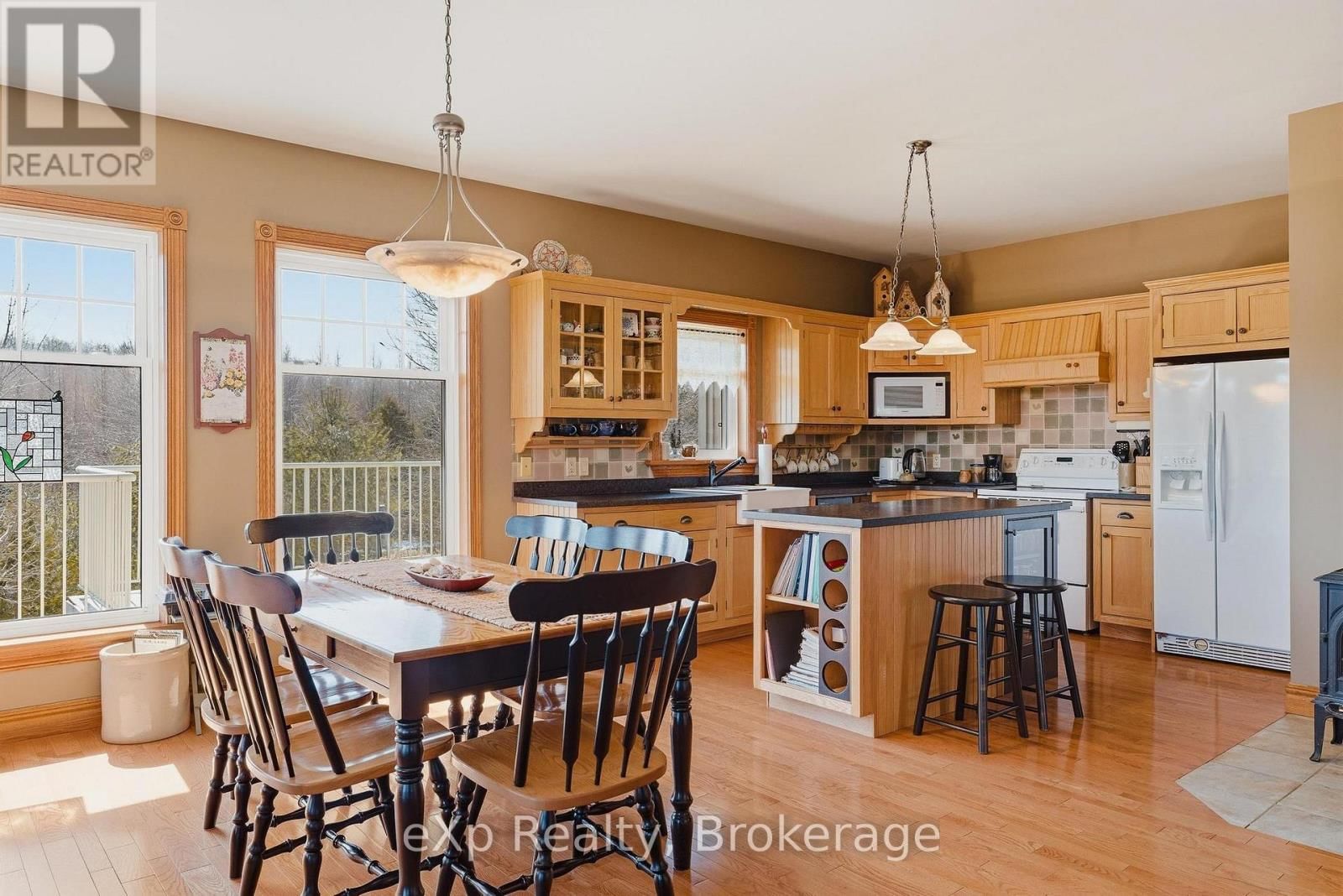 243392 SOUTHGATE 24 ROAD Image 8