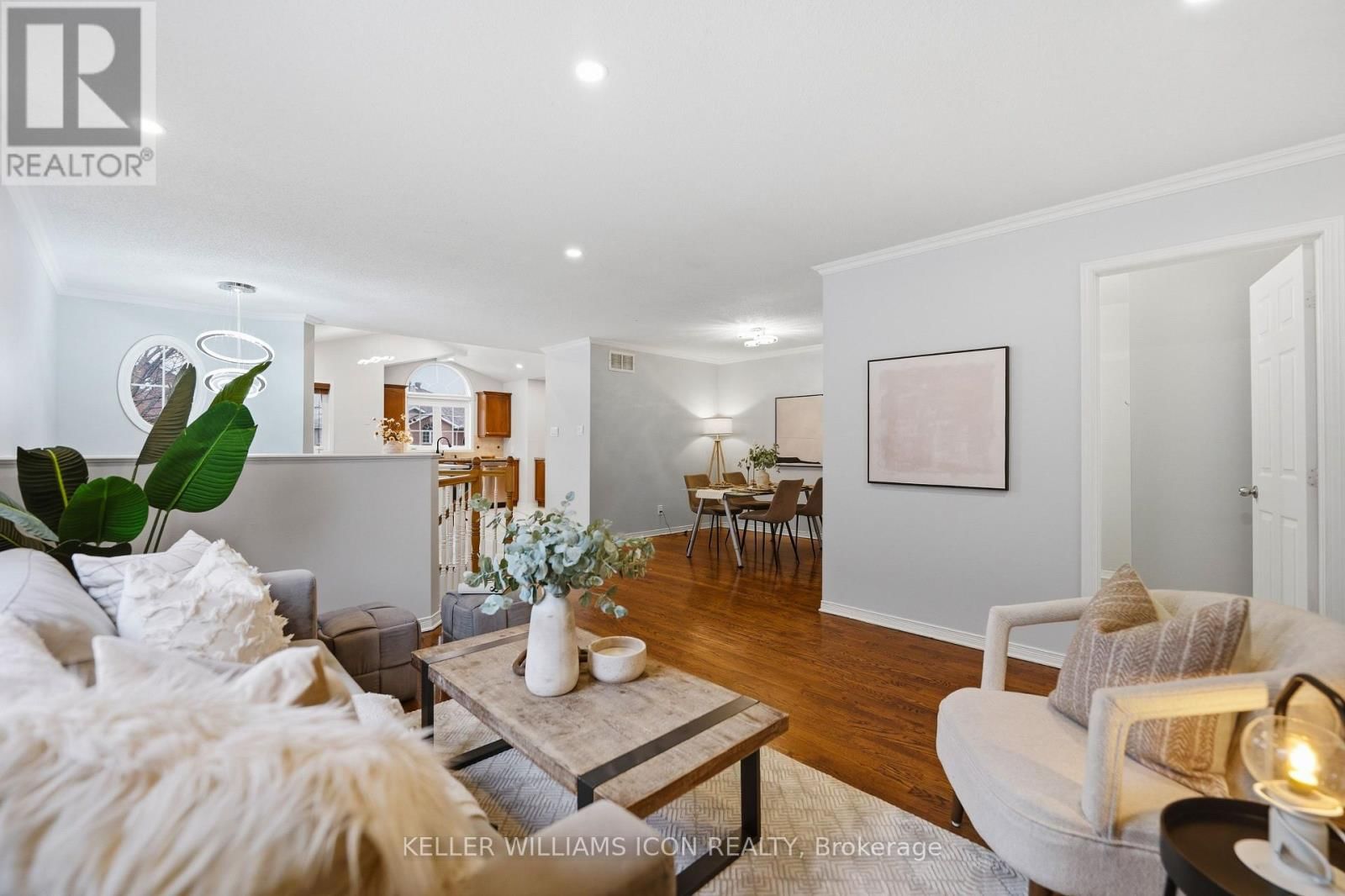 125 CASTLE GLEN CRESCENT Image 17