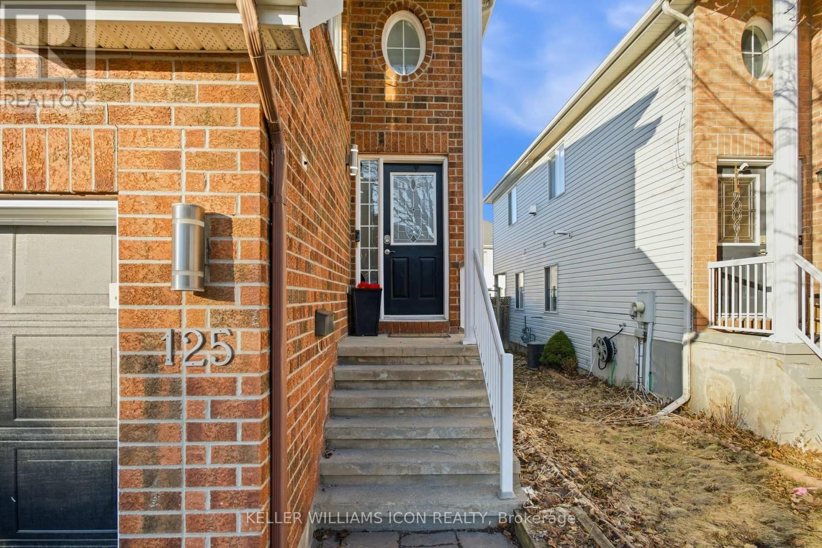 125 CASTLE GLEN CRESCENT Image 2