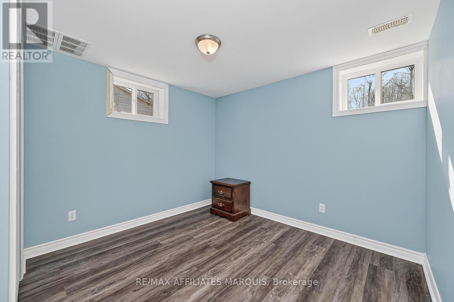 39 GOLF CLUB ROAD Image 34