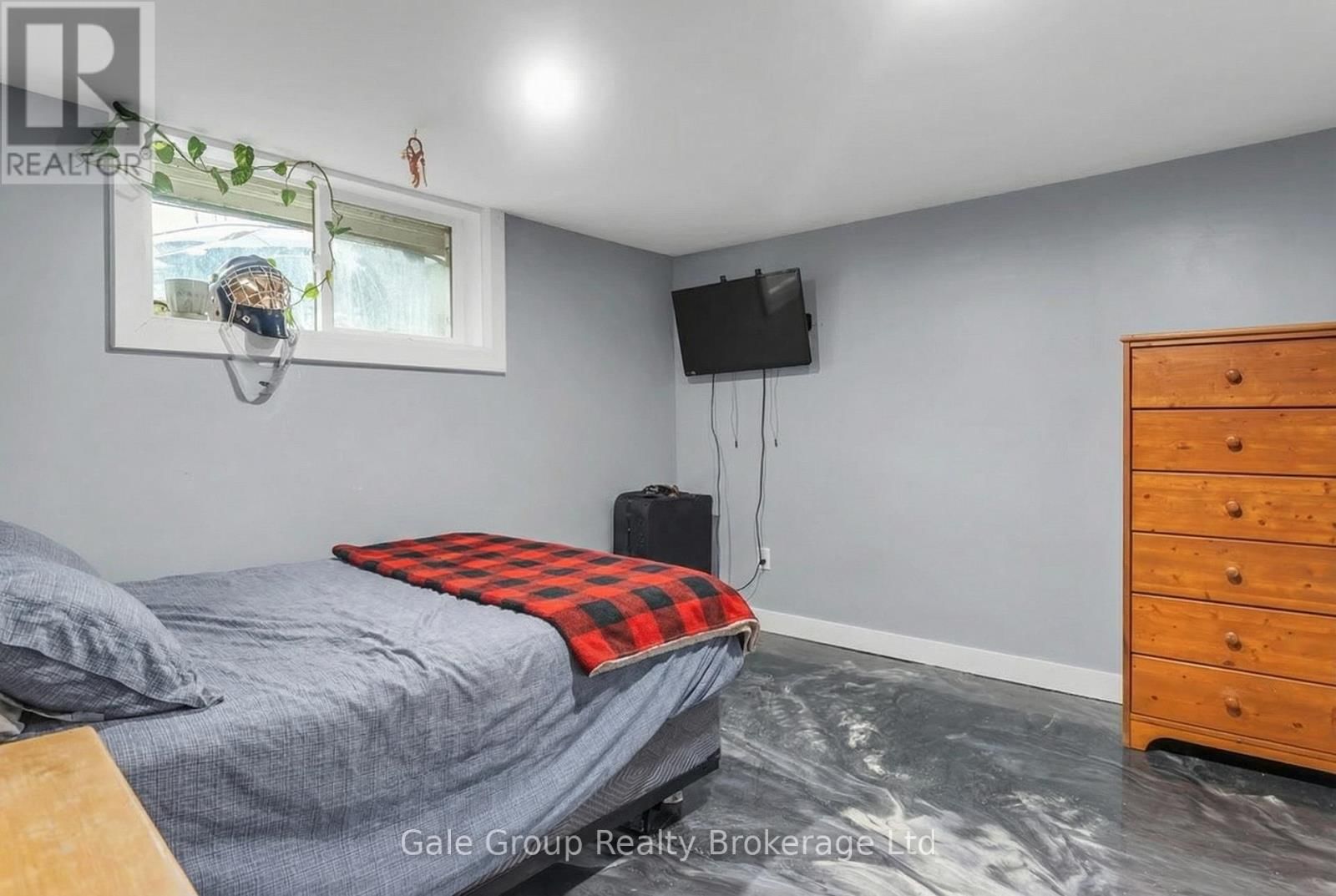 26 STAFFORD STREET Image 28