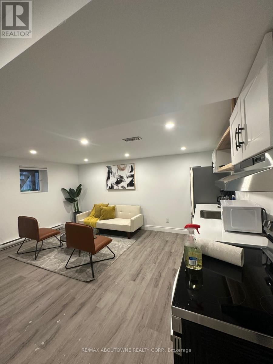 66 WELLINGTON STREET SOUTH Image 20