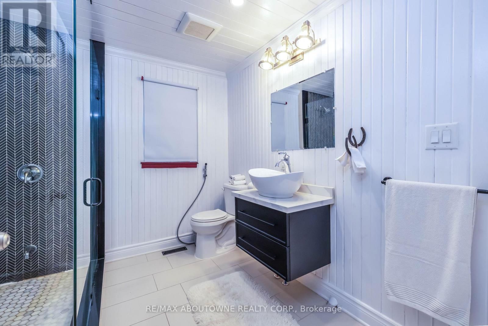 3276 GOVERNORS ROAD Image 24