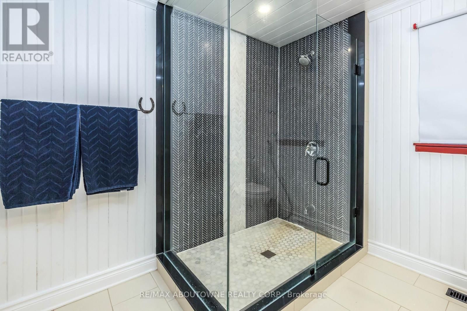 3276 GOVERNORS ROAD Image 25