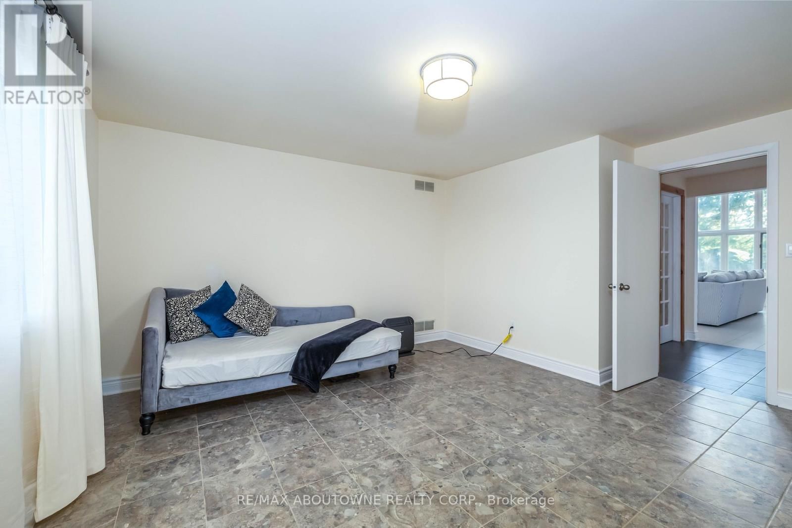 3276 GOVERNORS ROAD Image 27