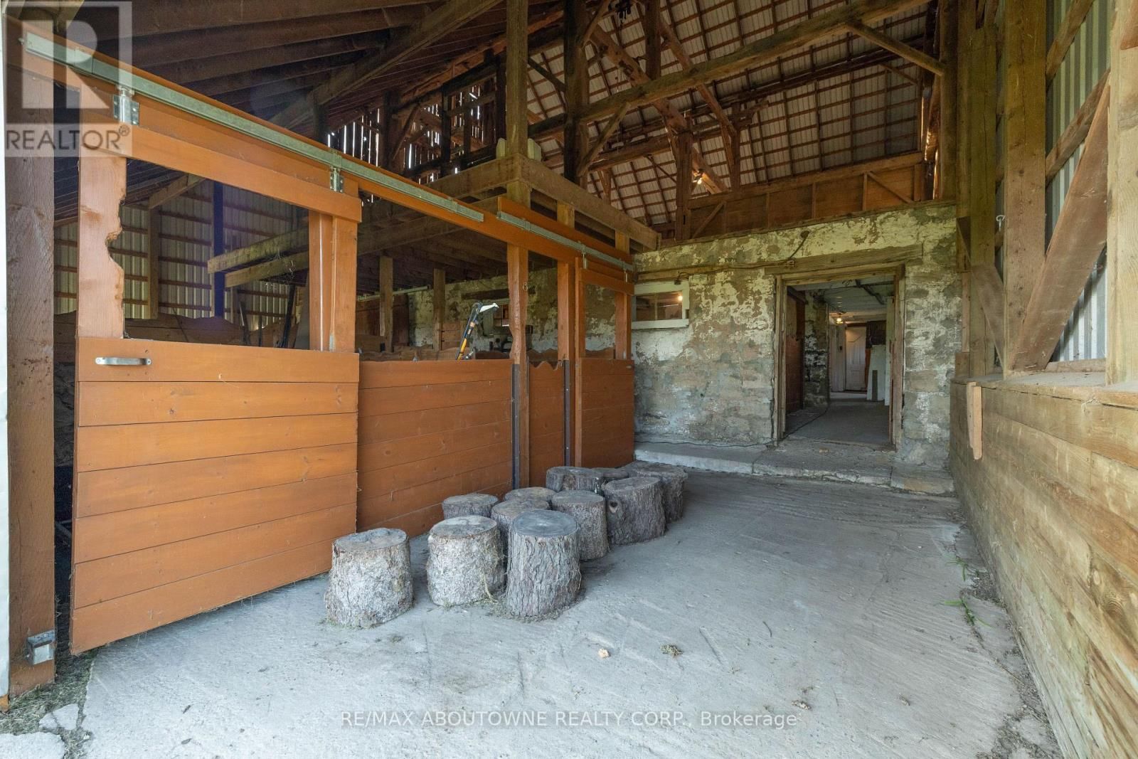 3276 GOVERNORS ROAD Image 45