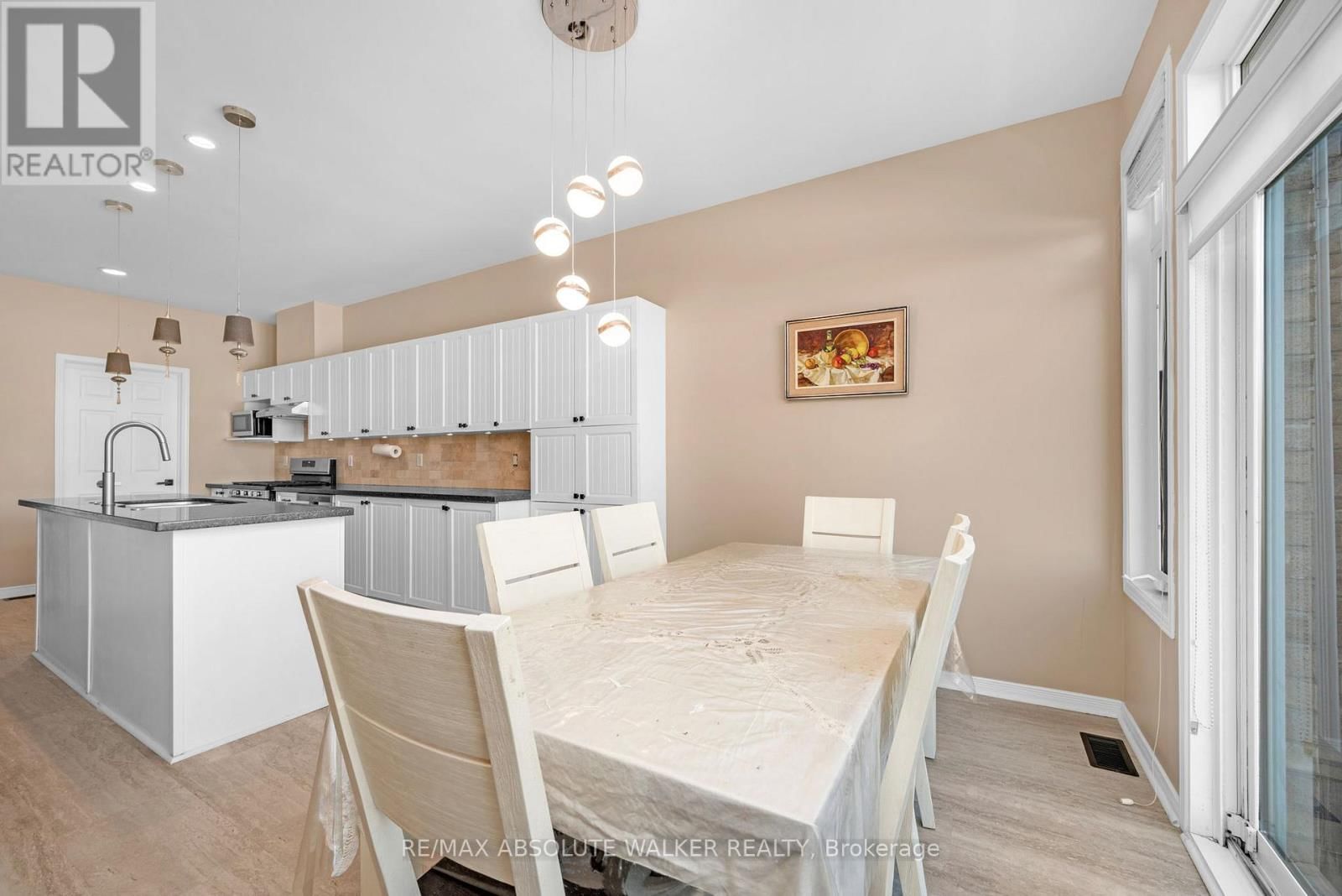 1024 MARCONI AVENUE Image 10