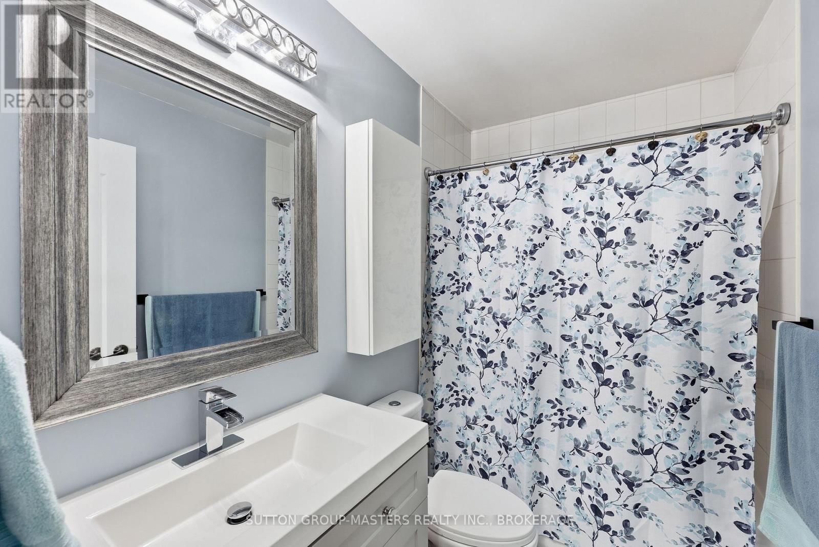 811 LOTUS AVENUE Image 24